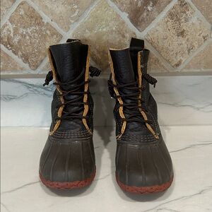 L.L. Bean Women's Brown and Red Lace-Up Boots